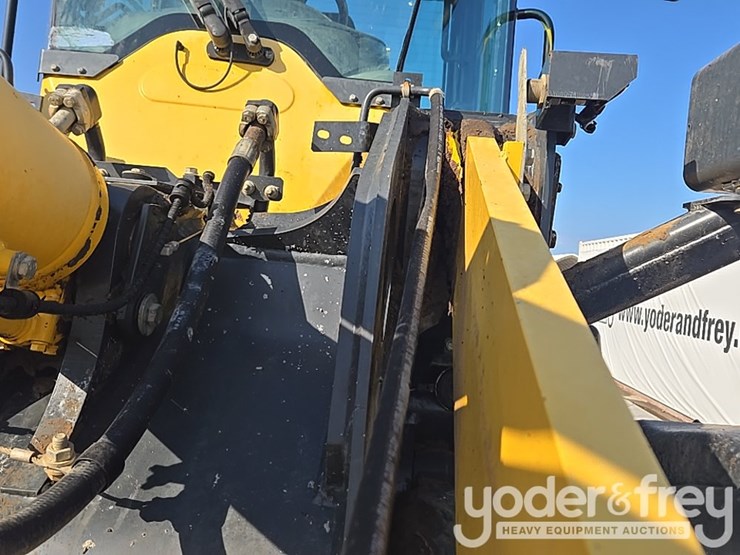 2018-komatsu-wa200-8-image-55