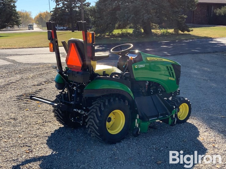 2023-john-deere-1025r-image-5