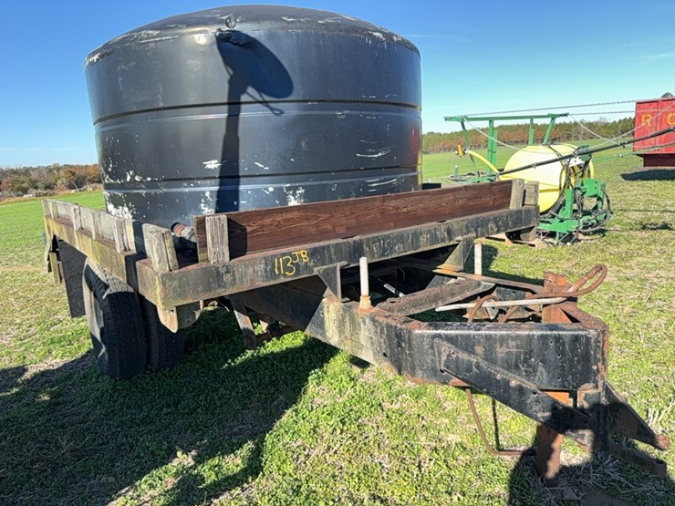 truck-body-with-hydraulic-cylinder,-still-in-place-with-poly-tank,-rinse-tank,-motor,-located-at-107-jernigan-swamp-rd.,-ahoskie,-nc-image-6
