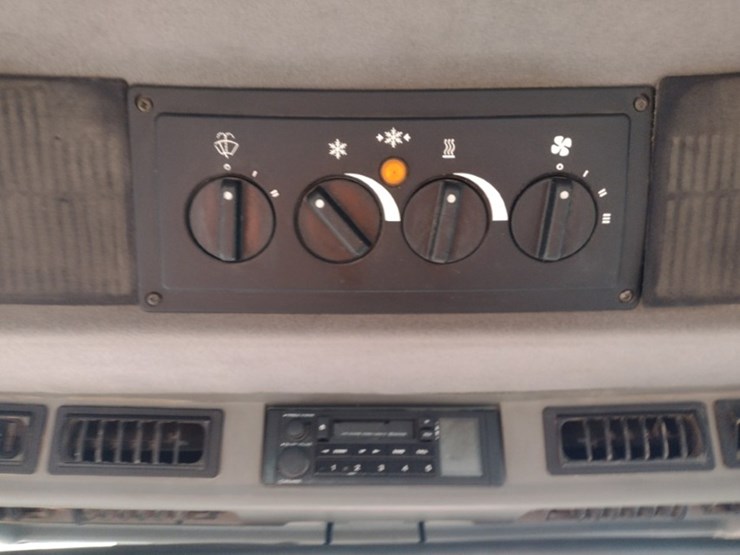 case-ih-5230-image-9