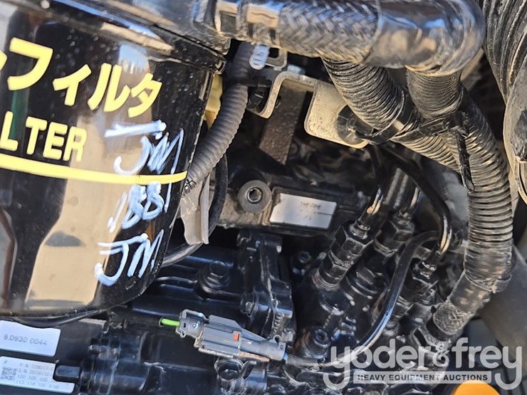 2020-deere-35g-image-60