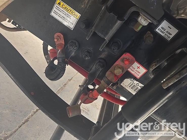 2021-freightliner-m2-106-image-28