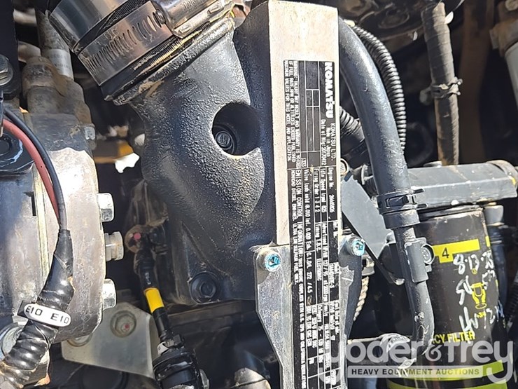 2018-komatsu-wa200-8-image-124