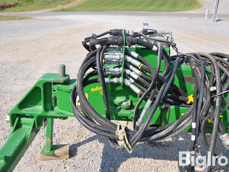 2015-john-deere-1775nt-image-12