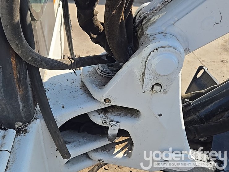 bobcat-331g-image-39