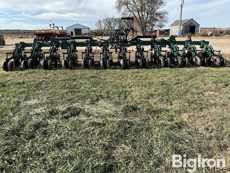 strip-cat-strip-tiller-image-6