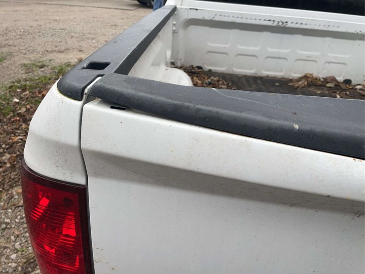 2010-dodge-crew-cab-pickup-image-12