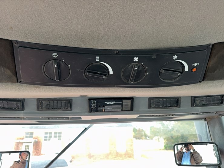 case-ih-7120-image-94