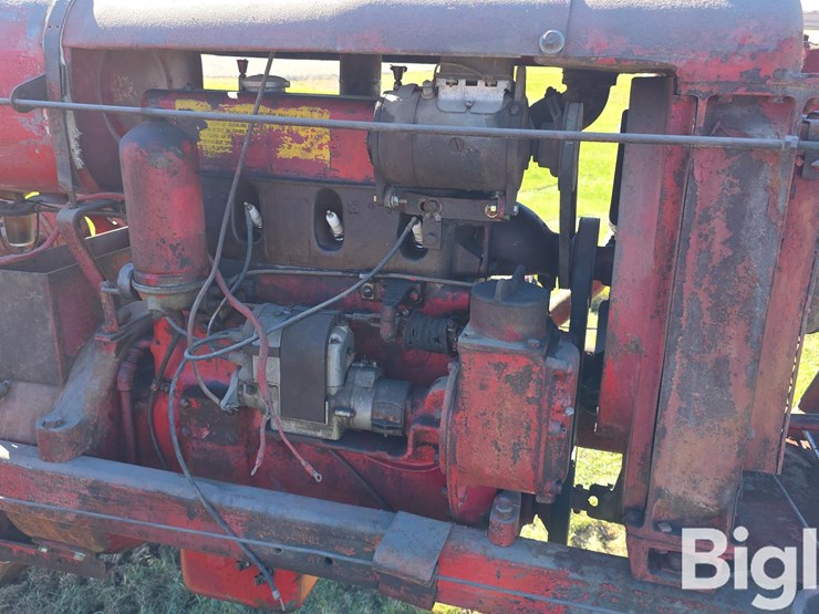 1938-farmall-f-20-2wd-tractor-image-19