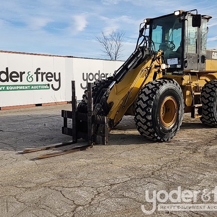 2009 CATERPILLAR 930H