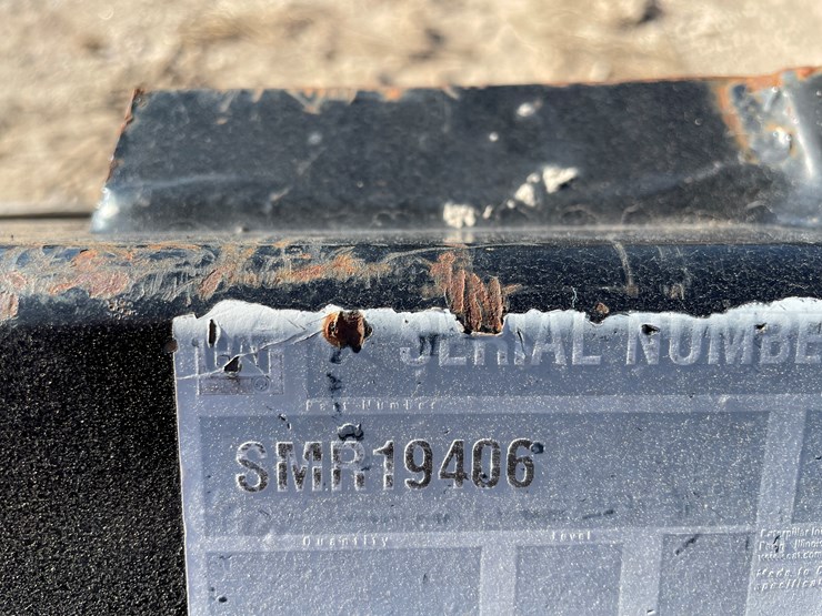 caterpillar-18-image-6