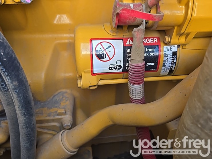 2017-deere-872g-image-106