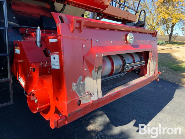 2011-case-ih-6088-image-10