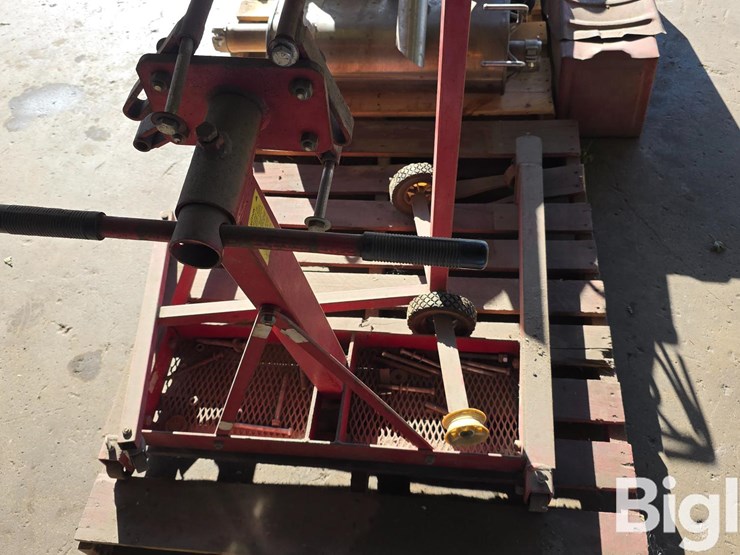 engine-stand-&-car-parts-image-20