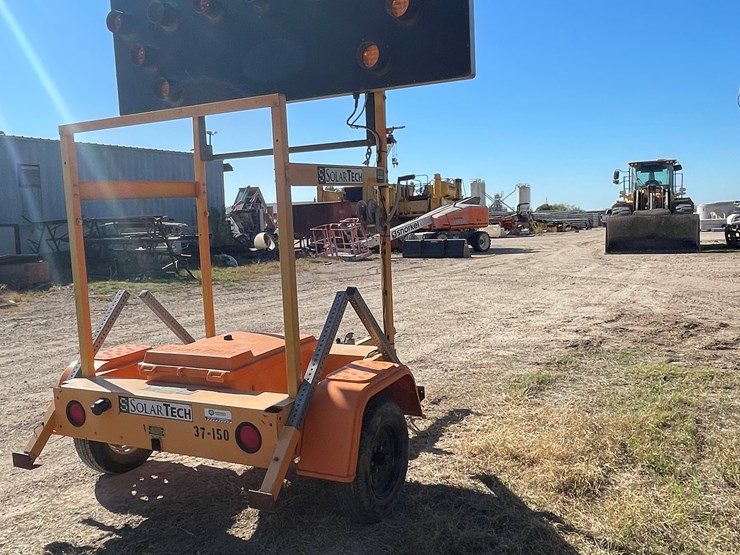 #6315-•-2018-solar-tech-arrow-board-(trailer-#37150),-no-title-image-6