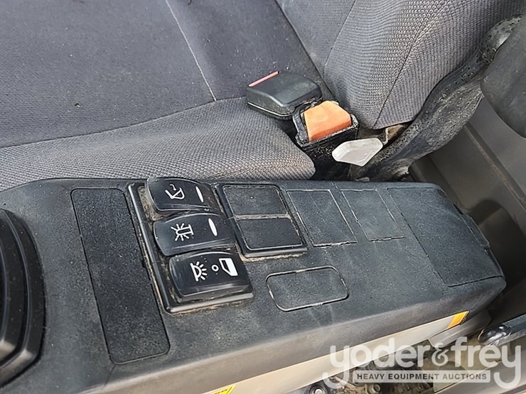 2019-volvo-ec200el-image-128