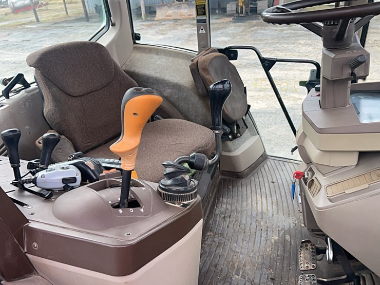 2023-john-deere-6420-image-19