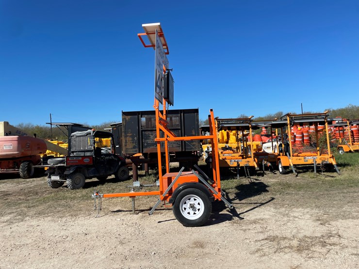 #6320-•-solar-speed-sign-,-(no-title)-image-4