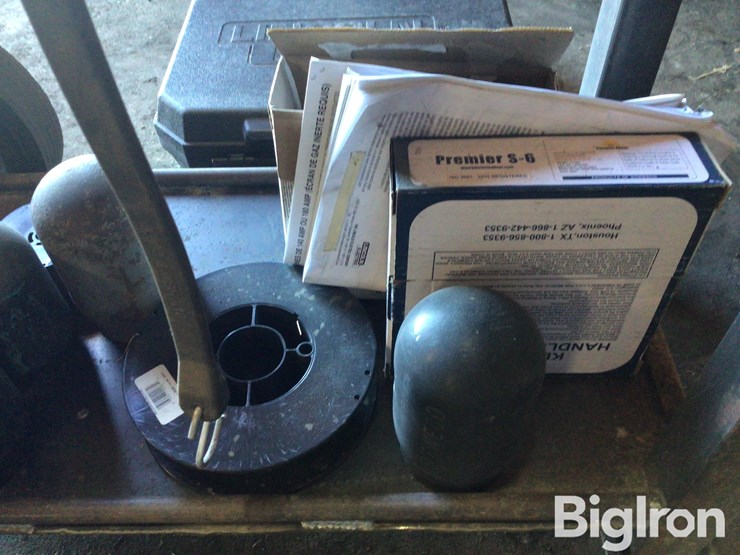 lincoln-180-weld-pak-welder-image-17