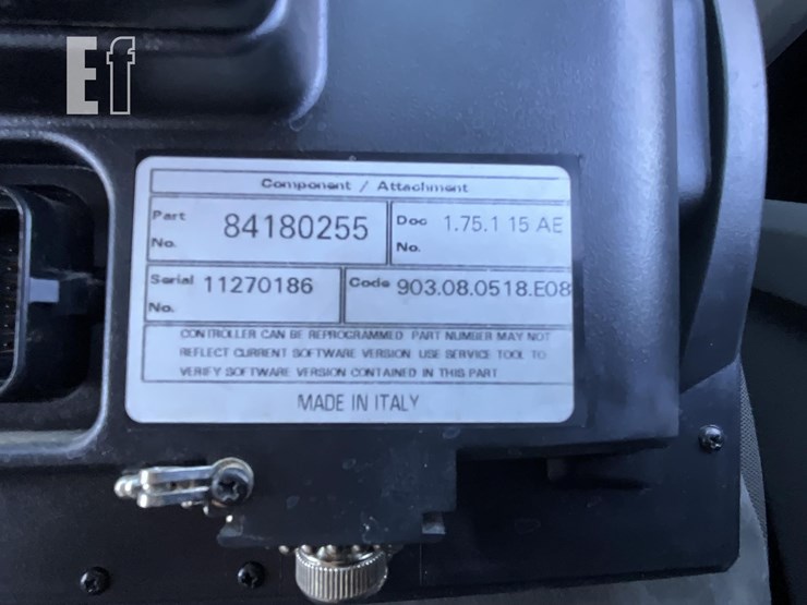 2011-case-ih-700-image-3