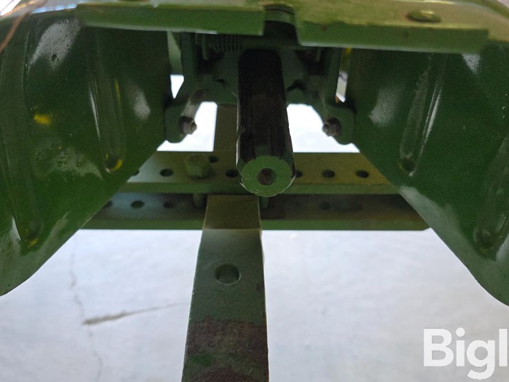 john-deere-b-image-14