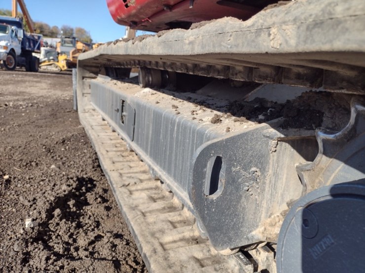 takeuchi-tb250-image-28