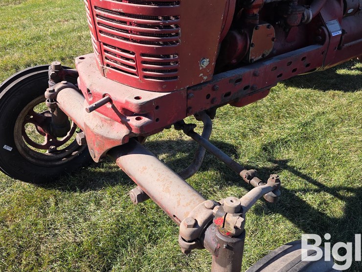 1940-farmall-h-2wd-tractor-image-18