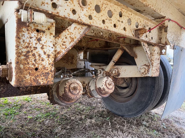 1996-agri-trader-32’-steel-hopper-bottom-trailer-image-7