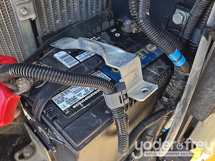 2020-deere-35g-image-66