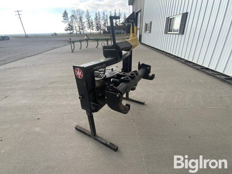 protracker-hydraulic-steering-hitch-image-7