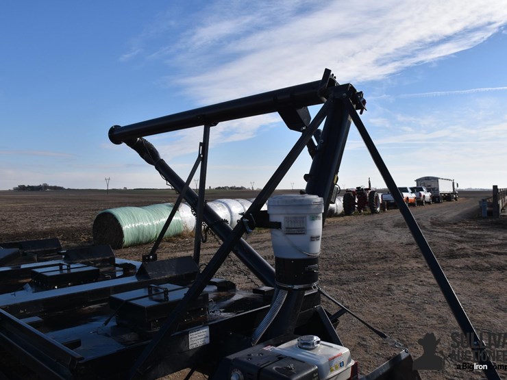 clark's-easi-load-t/a-4-box-seed-tender-image-14