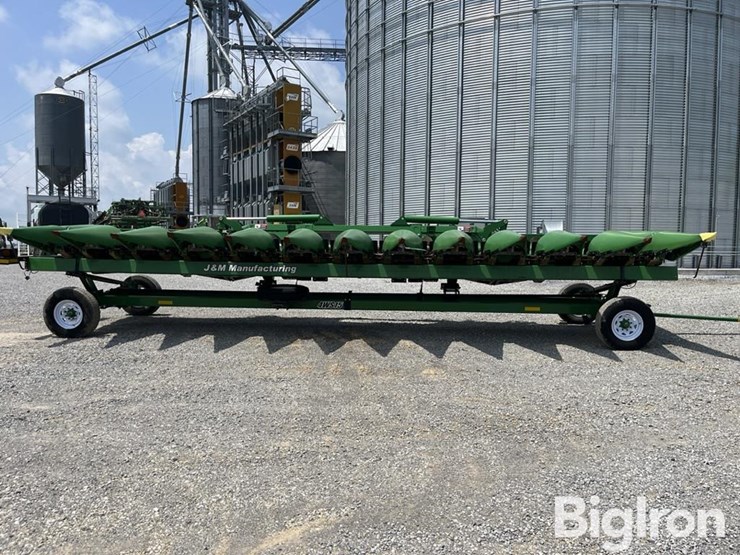 2024-john-deere-c12f-image-2