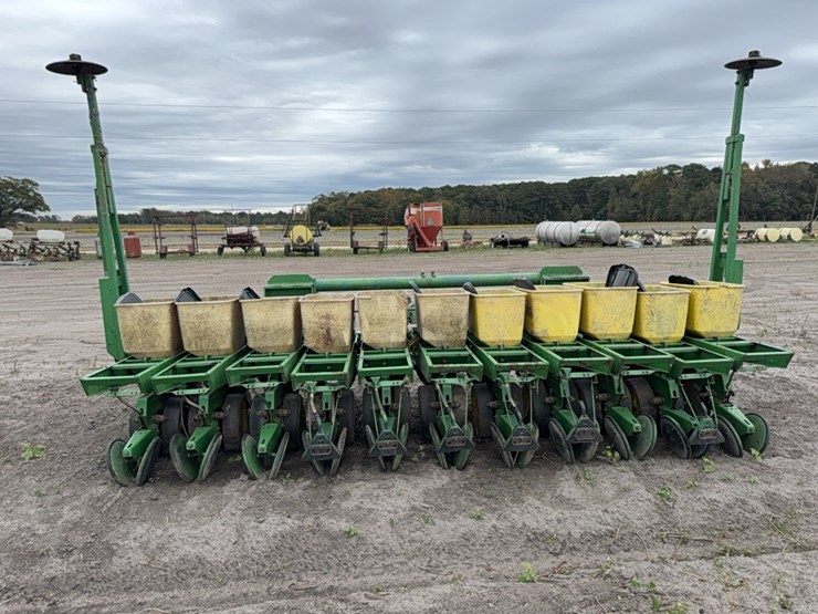 john-deere-7100-image-9