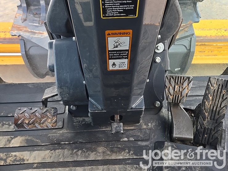 2017-deere-872g-image-154