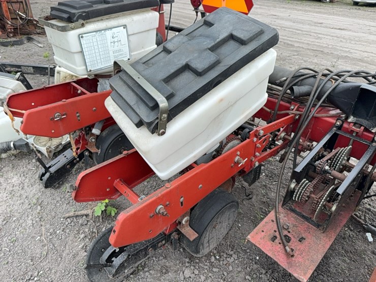 agco-white-8700-image-27