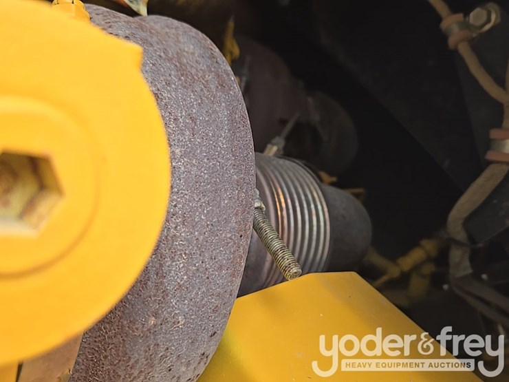 2019-deere-850l-wlt-image-59