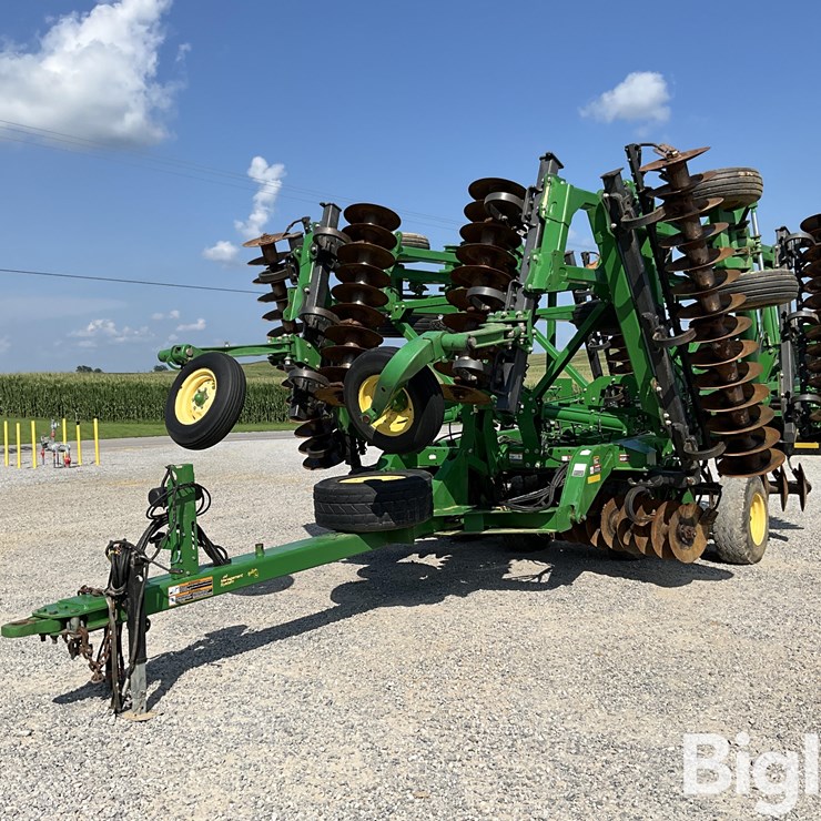 2015 JOHN DEERE 2620