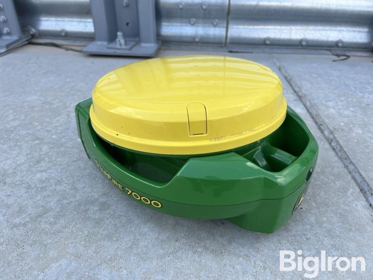 john-deere-7000-image-3