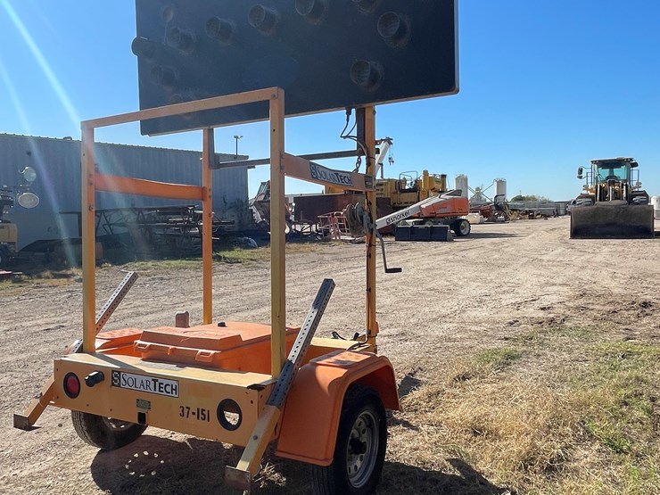 #6313-•-2018-solar-tech-arrow-board-(trailer-#37151),-no-title-image-6