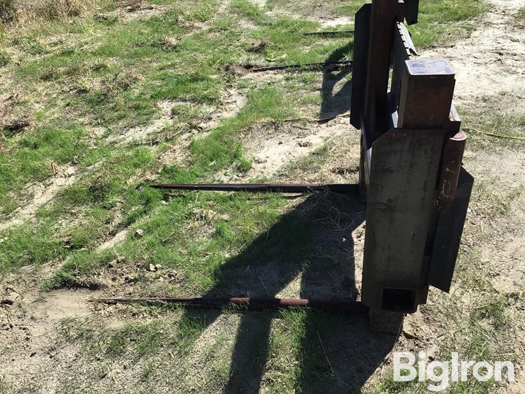 homemade-quick-attach-bale-spear-image-8