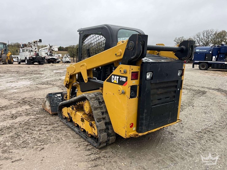 2019-caterpillar-249d-image-2