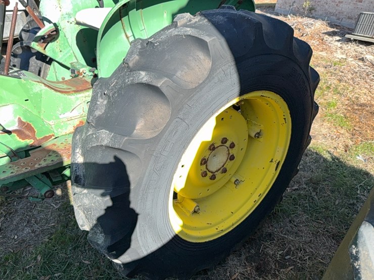john-deere-2155-image-36
