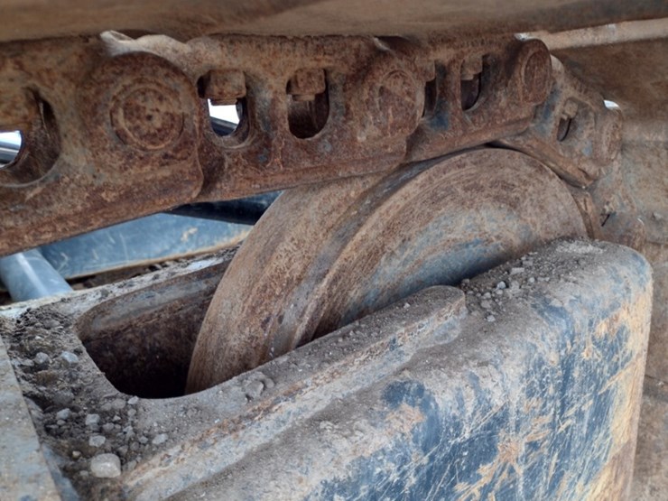 22-hyundai-hx140al-image-50