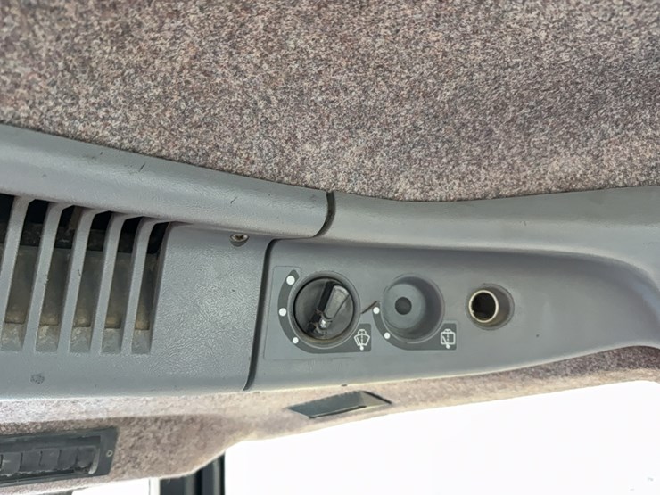 new-holland-8770-image-126