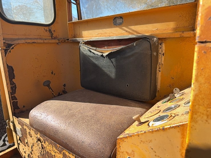 gallion-503a-motor-grader-(4-cylinder-international-gas)-image-10