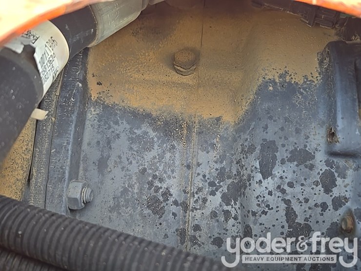 2016-sky-trak-8042-image-60