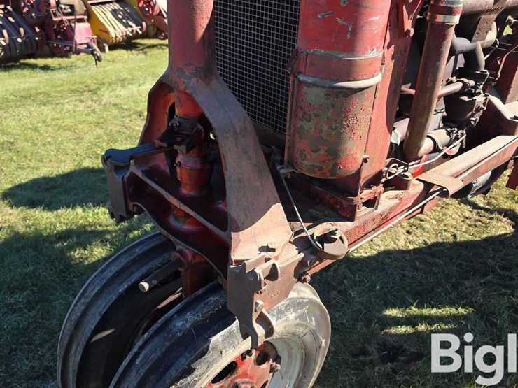 1938-farmall-f-20-2wd-tractor-image-15