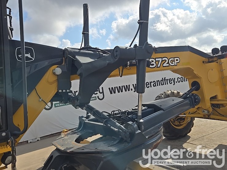 2017-deere-872g-image-58