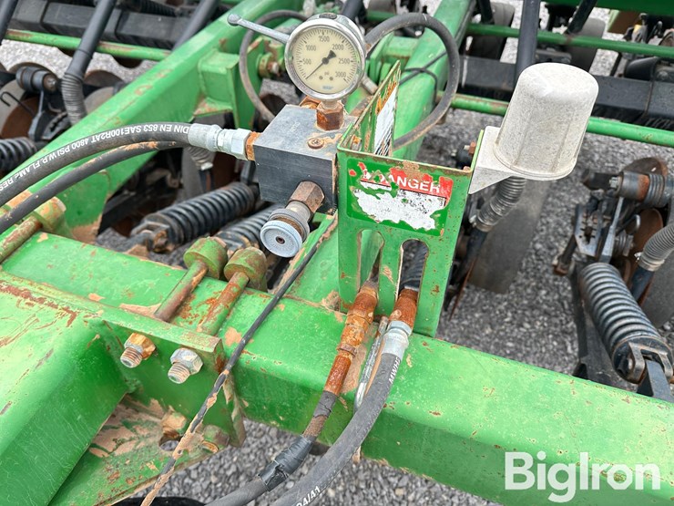 john-deere-1560-image-14