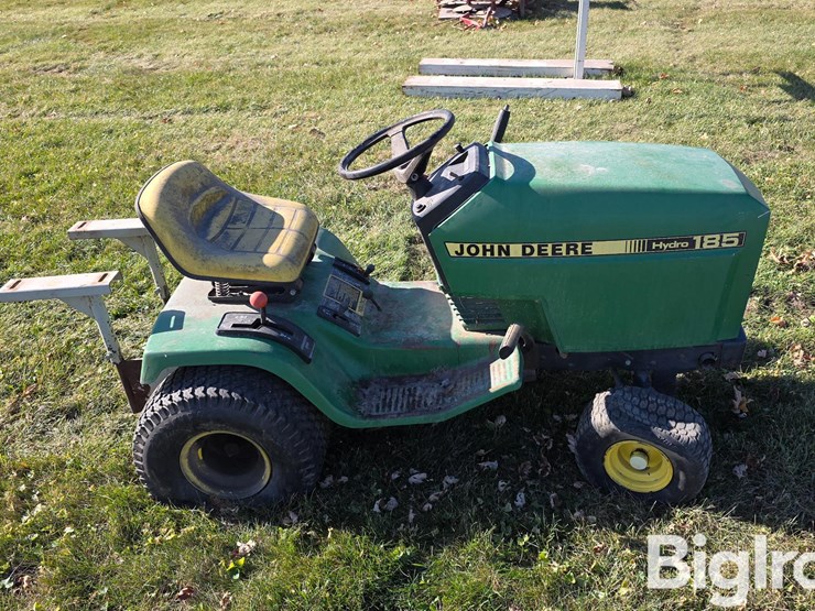 john-deere-285-image-4